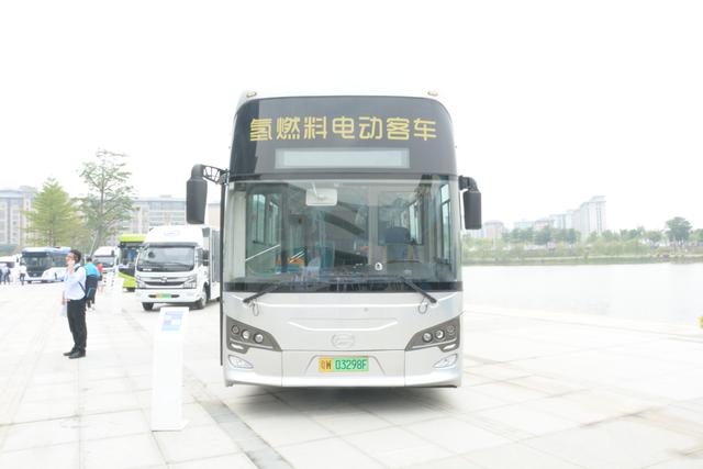 充氢3分钟，续航400公里，福田、广汽等氢燃料电池汽车亮相佛山