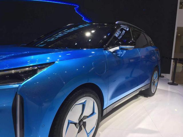 广州车展：一汽奔腾新车发布，定位纯电动中型SUV