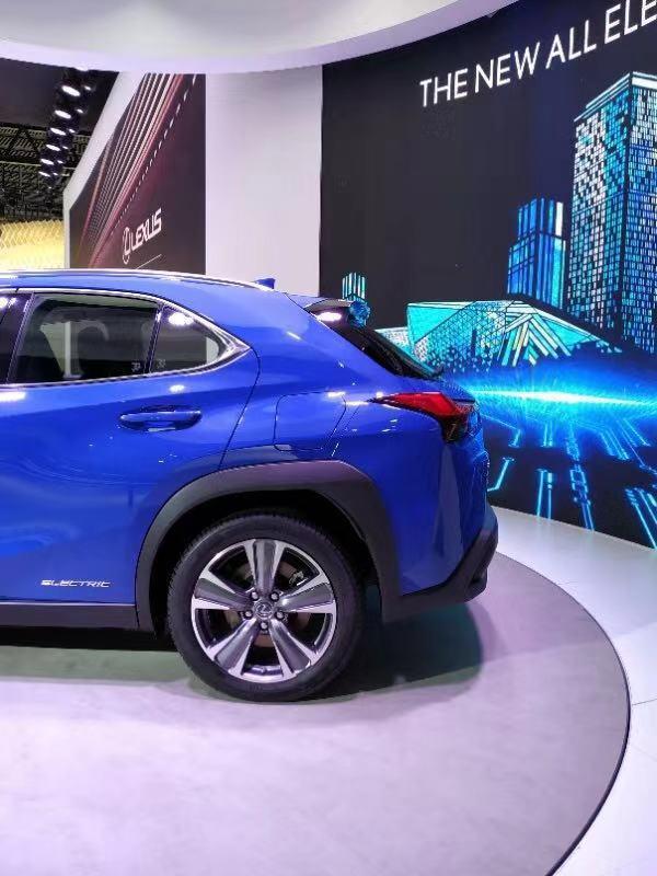 廣州車(chē)展：續(xù)航可達(dá)400公里，雷克薩斯純電動(dòng)車(chē)全球首發(fā)