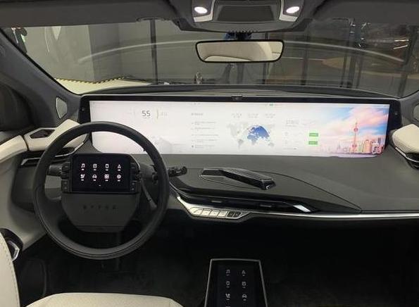 廣州車展：拜騰M-Byte亮相，48寸大屏續(xù)航超500公里