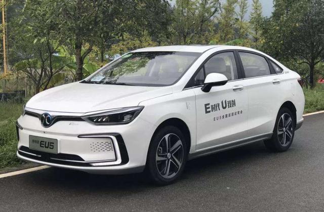 11月新能源車銷量榜出爐，EU5再下一城，國產(chǎn)插混車無一上榜