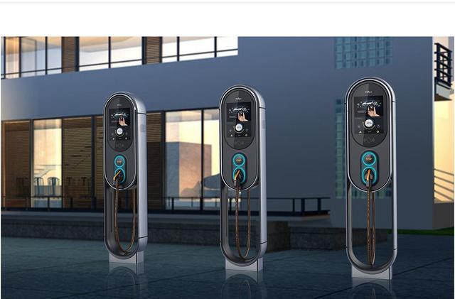 車企紛紛布局，<a class='link' href='http://ewshbmdt.cn/tag/充電樁' target='_blank'>充電樁</a>建設(shè)成新能源車發(fā)展關(guān)鍵，你認(rèn)為呢？