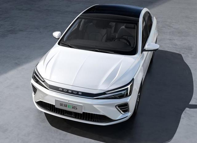 榮威Ei6實(shí)車曝光，外觀很有未來(lái)感，續(xù)航達(dá)600公里
