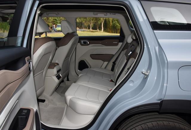 吉利ICON上市，11.58萬起，讓你放心不用戴口罩的車？