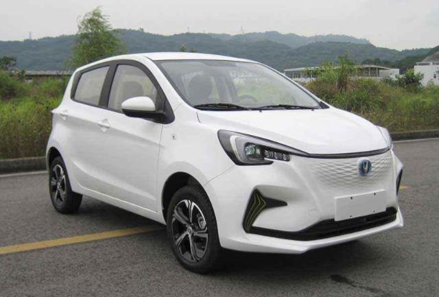 續(xù)航301公里嘗鮮價7.28萬元，這長安新車你心動嗎？