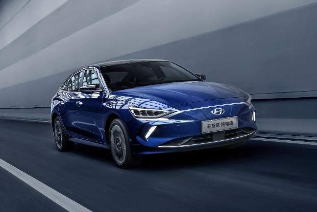5款合資轎車怎么買？果然韓系沒啥亮點，豐田最為均衡
