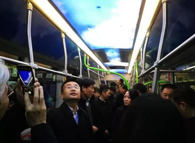 充氫20公斤，續(xù)航550公里，陜西首臺(tái)氫燃料客車正式下線