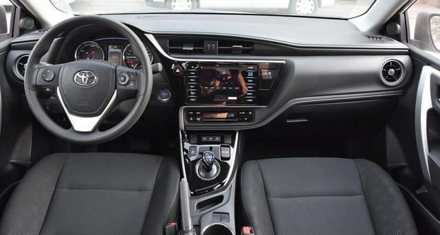 丰田卡罗拉又推新车，极致省油还不用摇号，预计18.18万元