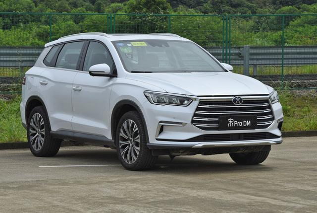 <a class='link'  target='_blank'>比亞迪</a><a class='link'  target='_blank'>吉利</a><a class='link'  target='_blank'>榮威</a>齊上陣，20萬就能買到的省油SUV，不輸合資車