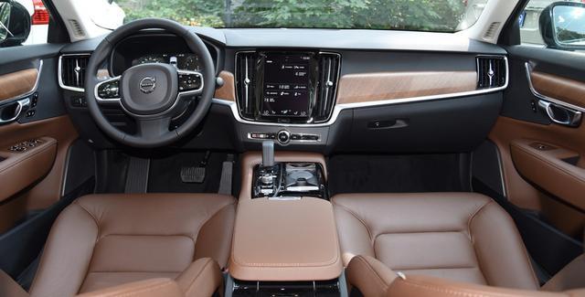 4.9秒破百油耗2.1升，沃爾沃新車歐洲上市，48萬起