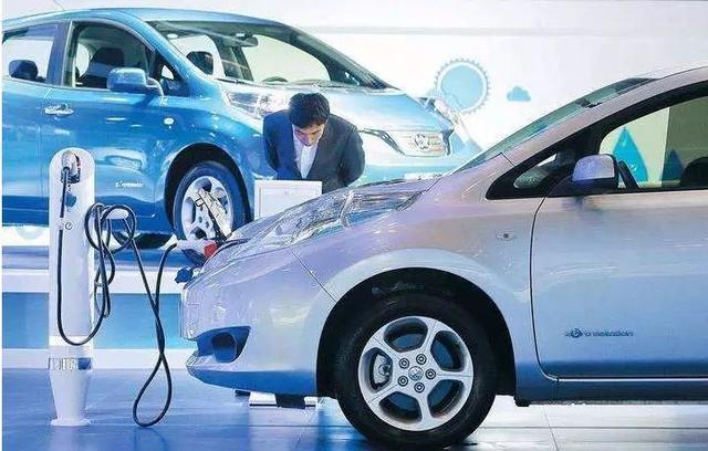 氫云科普：買車時需要繳納購置稅，買車后每年投保必交車船稅
