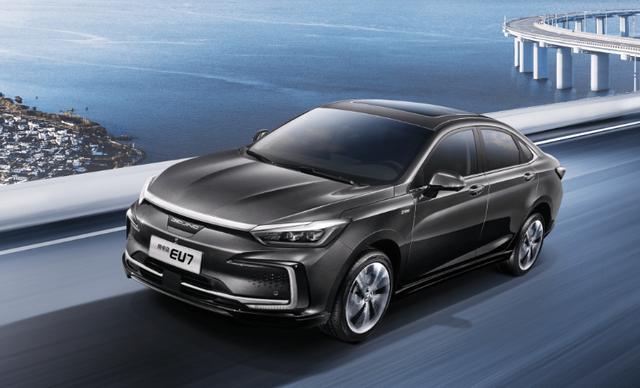 全系“三電終身質?！?，BEIJING汽車給出業(yè)內領先承諾