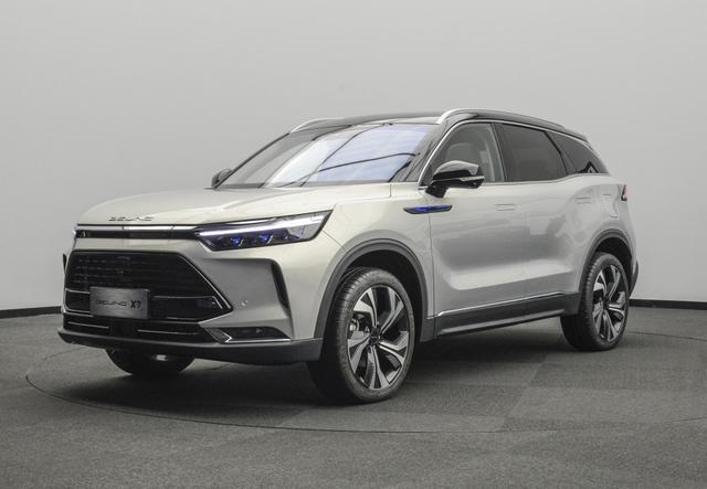 BEIJING-X7開啟預(yù)售，將搭載<a class='link'  target='_blank'>比亞迪</a><a class='link' href='http://ewshbmdt.cn/tag/電池' target='_blank'>電池</a>，推首款插電混動(dòng)車型