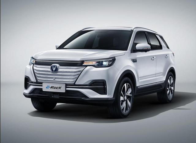 最大續(xù)航605公里，采用<a class='link' href='http://car.d1ev.com/0-10000_0_0_0_0_0_0_0_0_0_0_0_0_344_0_0_3_0.html' target='_blank'>比亞迪</a><a class='link' href='http://ewshbmdt.cn/tag/電池' target='_blank'>電池</a>，長(zhǎng)安CS55 E-Rock公布預(yù)售價(jià)