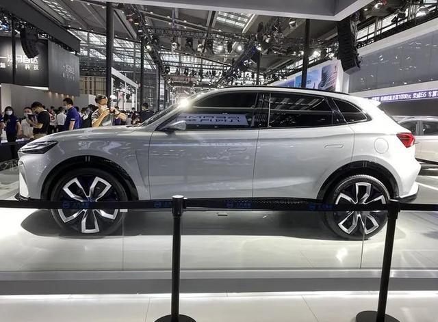 榮威高端SUV亮相車展，不僅支持5G和自動駕駛，實力也不錯