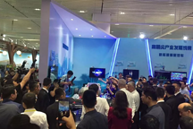 自主燃料电池发动机亮相科技展！加氢5分钟，续航450公里