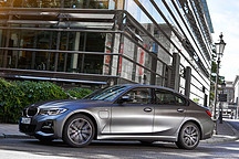 插电混动省出的油钱真能弥补燃油版差价？车主：你想多了