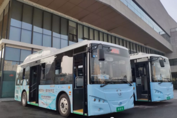 加氢5分钟，续航400公里！重庆首条氢能公交运营线正式开通