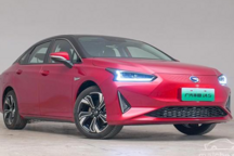 挂着国产标的合资车，不担心油价，跑的还远