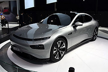 一个够大一个加速快，特斯拉MODEL 3和小鹏P7如何选？