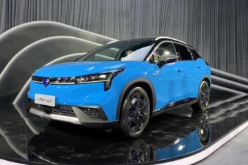 最快3.9秒破百，这些加速出色国产电动车，不输特斯拉也值得推荐