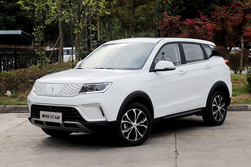 10.99万续航400公里，新款野马EC60上市，采用比亚迪电机