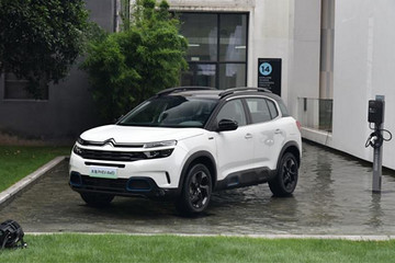 雪铁龙标致纷纷推出新能源车型，油耗低跑得远，成都车展前瞻