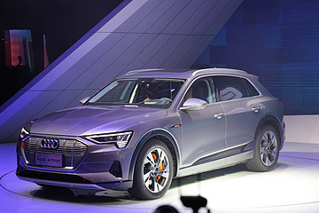 上海车展量产版纯电动新车集结 钢铁侠座驾开启预售