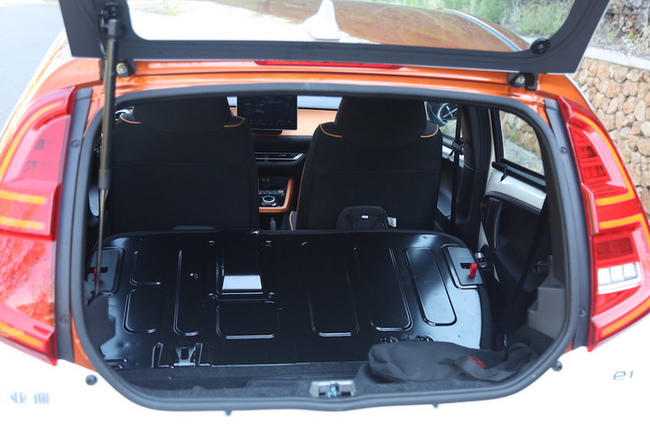 小身材有大惊喜!试驾比亚迪e1