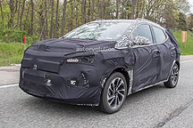 定位純電動(dòng)跨界SUV 雪佛蘭Bolt EUV路試諜照曝光