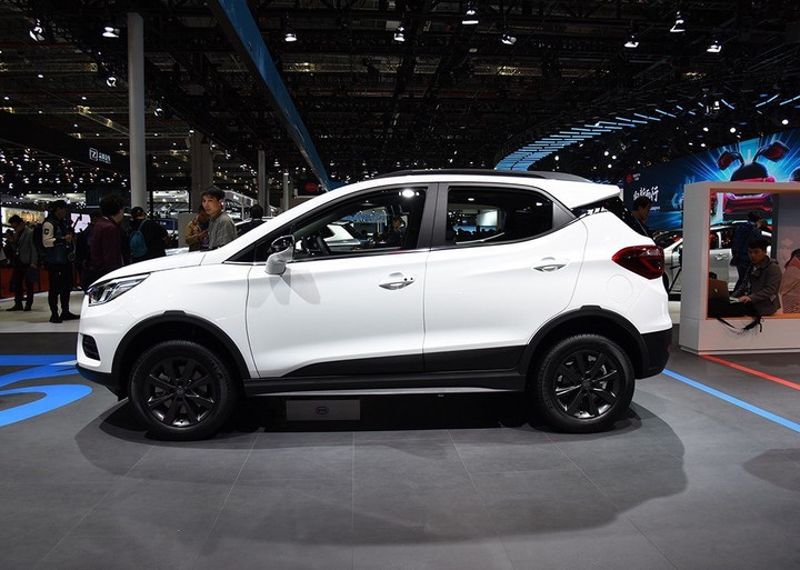 比亚迪s2正式上市 补贴后售价8.98万元起