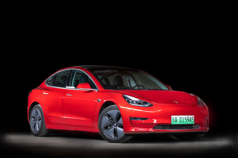 特斯拉 Model 3 前側(cè).jpg
