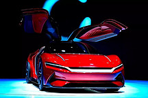 鸥翼门加持，2.9秒破百，比亚迪汉到底行不行？