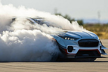 特斯拉都没这么狂！1400匹马力的电动车你看过没？