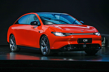 國產(chǎn)品牌做不好中大型轎車？零跑C01可不同意