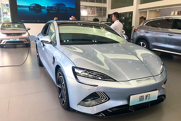 比亚迪海豹到店实拍，8个点告诉你：值不值得买？