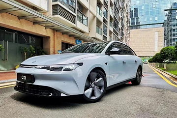 到店體驗(yàn)零跑C01，18萬起的純電中大型轎車，還有誰？