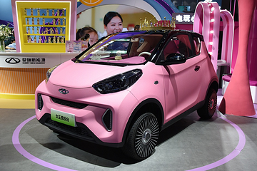 8月新能源轿车销量榜：秦第1，“神车”第2，海豚第4，Lumin第10