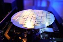 或將快速大規(guī)模普及，2022新能源車4大重磅突破，值得再等等