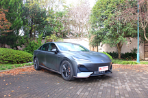 深藍(lán)SL03增程版試駕，不到十七萬如何感受B+級(jí)的高端？