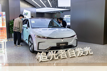 到店體驗嵐圖追光：用料很豪橫，空間超舒適，比BBA強(qiáng)太多！