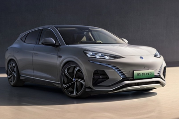 价格下到上，技术从上到下，比亚迪的“金字塔结构”有多强？