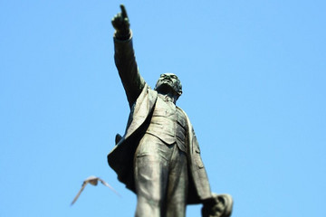 拐点已现，什么才是“正确的电动车”？