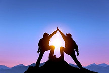 当头部新势力跨过20万辆大关……