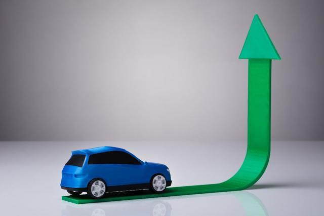 太“南”了！產(chǎn)銷同比下滑7.5%和8.2%！2019年的中國汽車市場究竟“南”在哪？