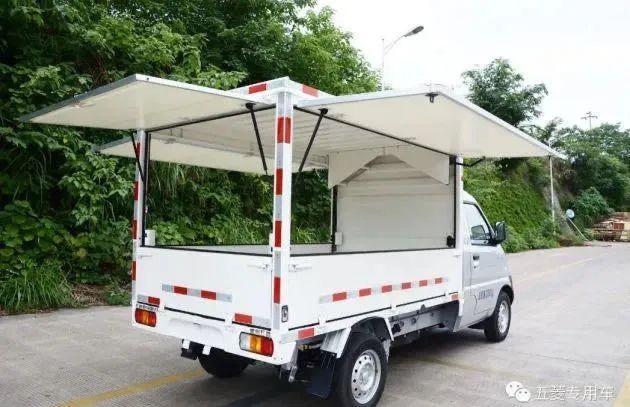 “一日訂單量超過去一月”！拼多多、天貓也上架“擺攤神車”！“地?cái)偨?jīng)濟(jì)”能否帶火專用車市場(chǎng)？