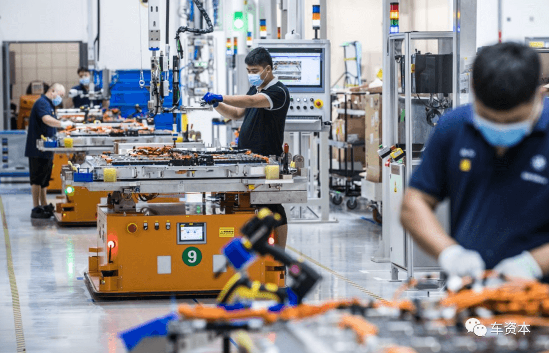 宝马新能源布局动作频频！纯电动BMW iX3开启预售、动力电池中心二期投产…最终新能源策略将如何落地？