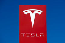 交付在即！特斯拉的“闪电”入华动了谁的奶酪？