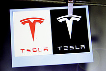 中国版Model 3首批规模交付来了！多家券商称浪潮级投资机遇来临！特斯拉的国产能重燃新能源汽车市场吗？