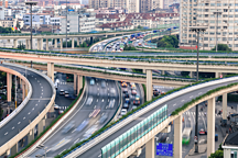 车市回暖信号强！5月汽车产销同比实现双增长！为何新能源汽车市场“拖了后腿”？